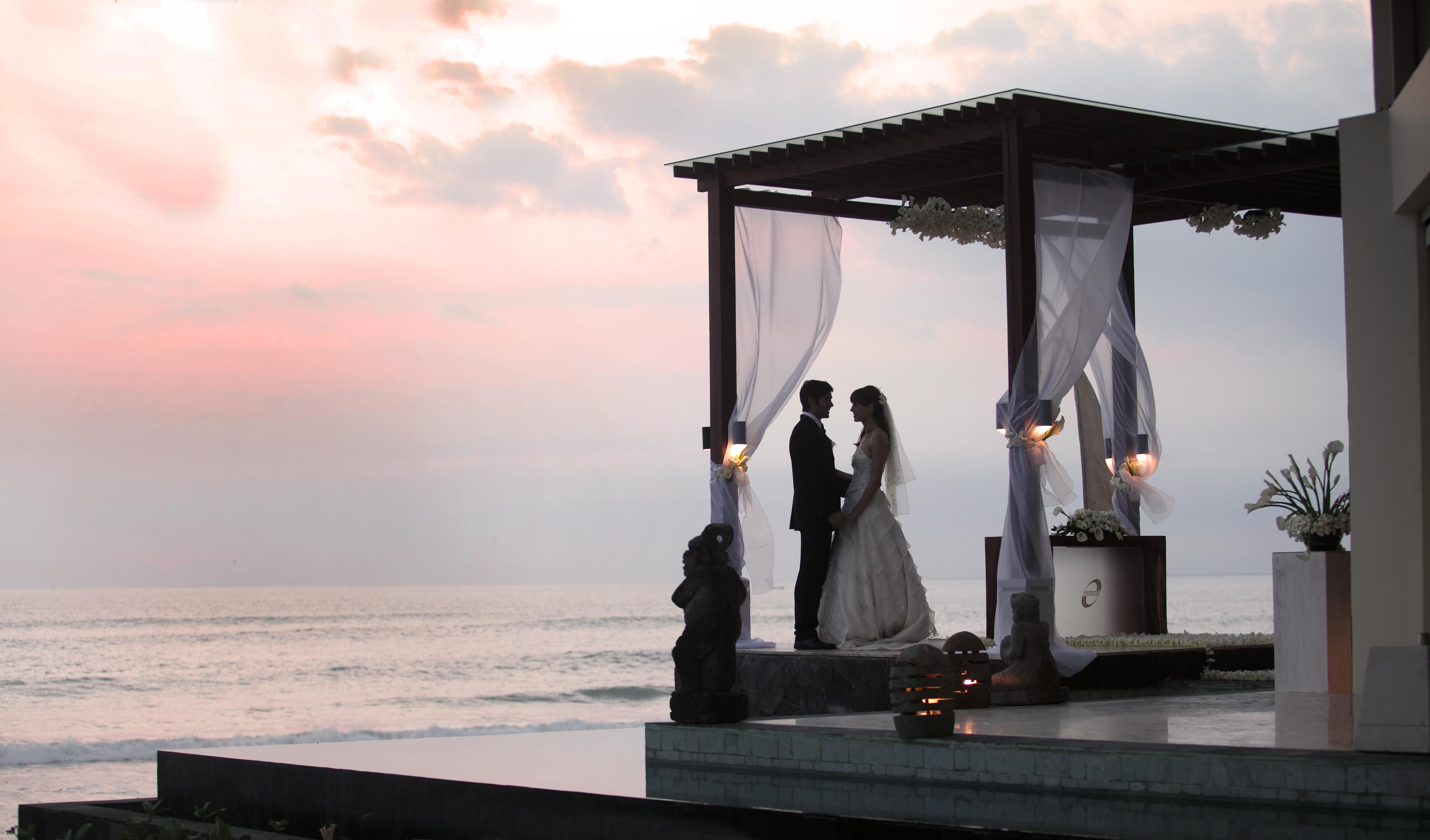 The Seminyak Beach Resort & Spa Экстерьер фото Wedding at the beach