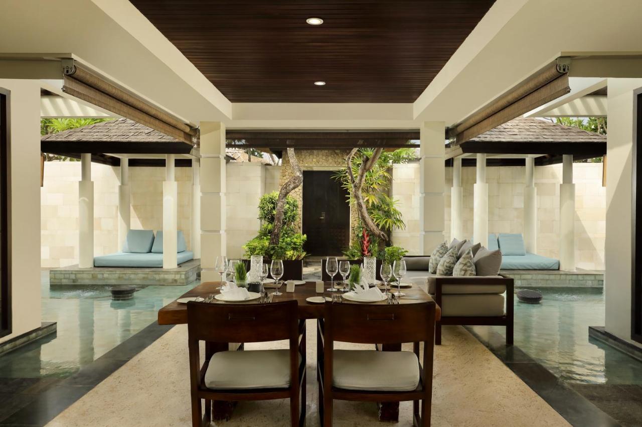 The Seminyak Beach Resort & Spa Экстерьер фото A villa at the resort