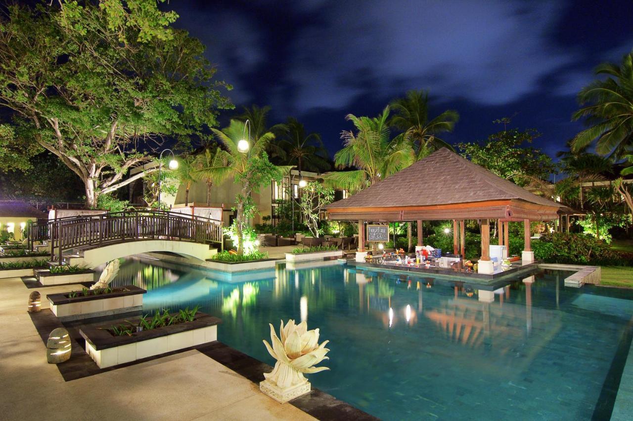 The Seminyak Beach Resort & Spa Экстерьер фото The swimming pool at the resort